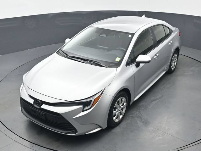 Certified 2026 Toyota Corolla LE AWD/4WD image 34
