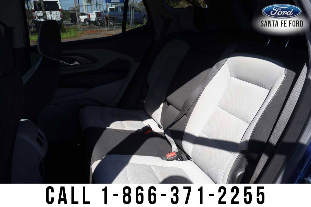 Used 2022 GMC Terrain SLE image 18