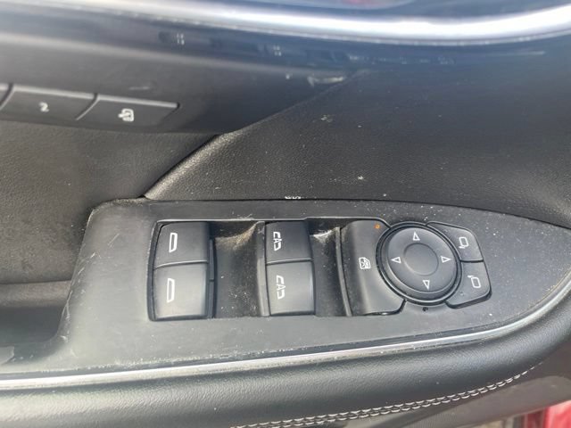 Used 2021 Buick Envision Essence FWD image 9