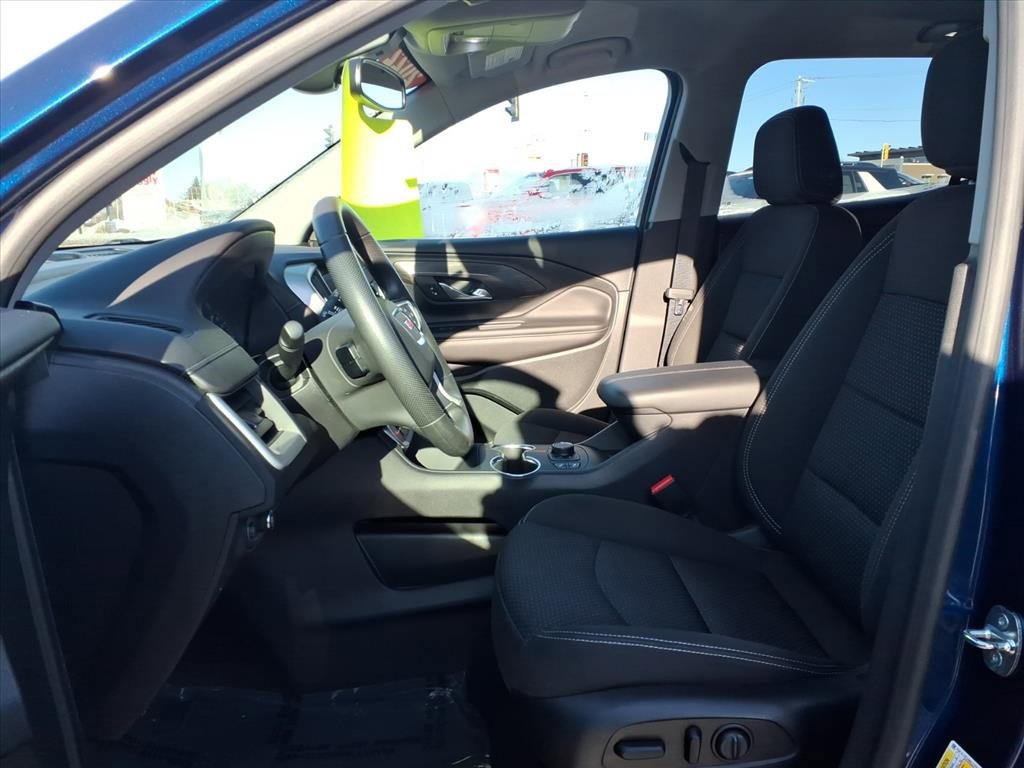 Certified 2022 GMC Terrain SLE w/ Driver Convenience Package image 4
