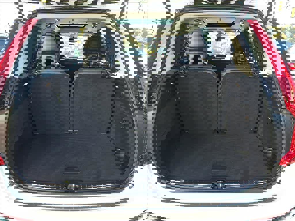 Used 2024 Volvo XC90 B6 Plus w/ Protection Package Premier image 15