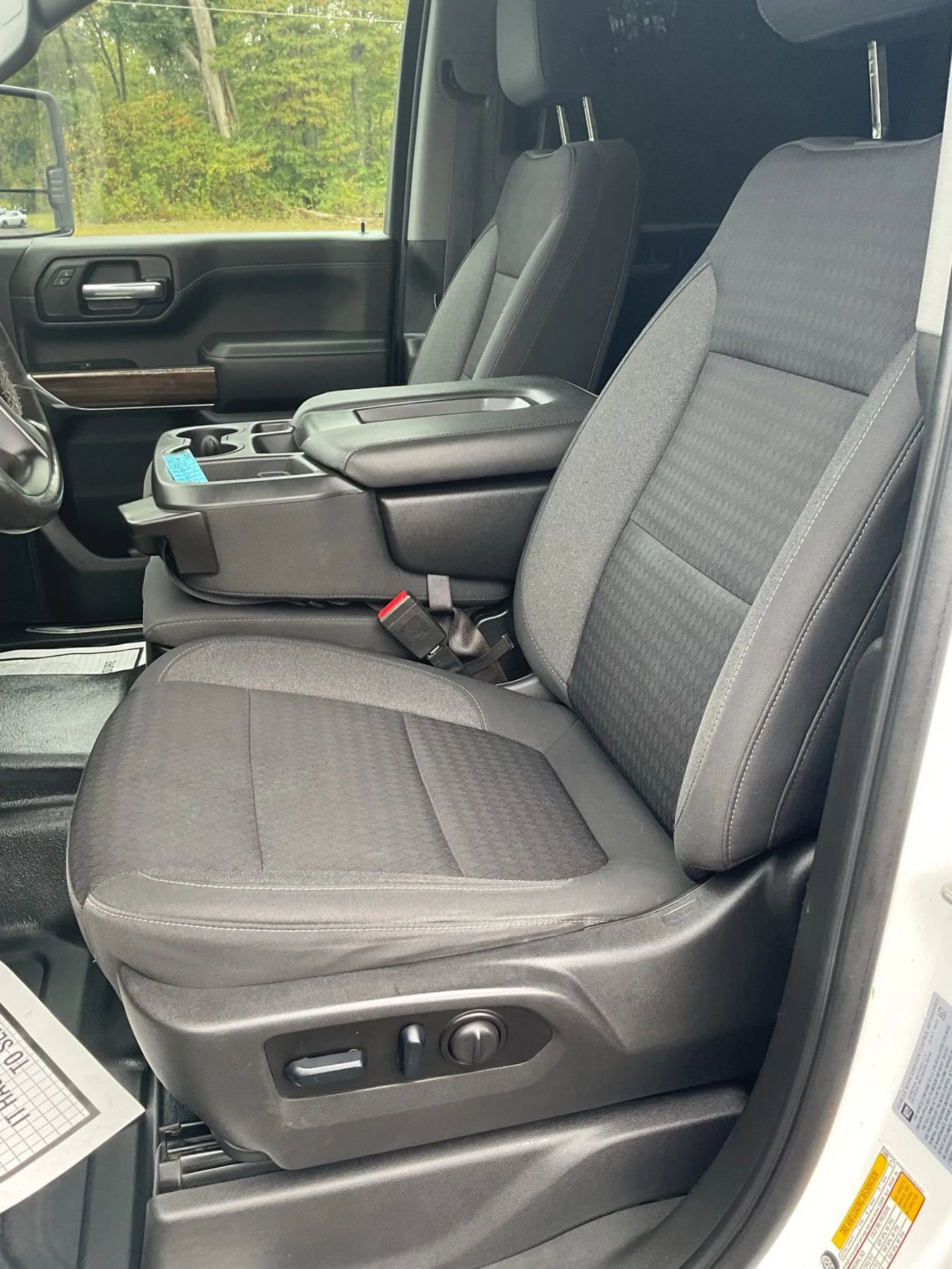 Used 2022 Chevrolet Silverado 2500 LT w/ Convenience Package image 25