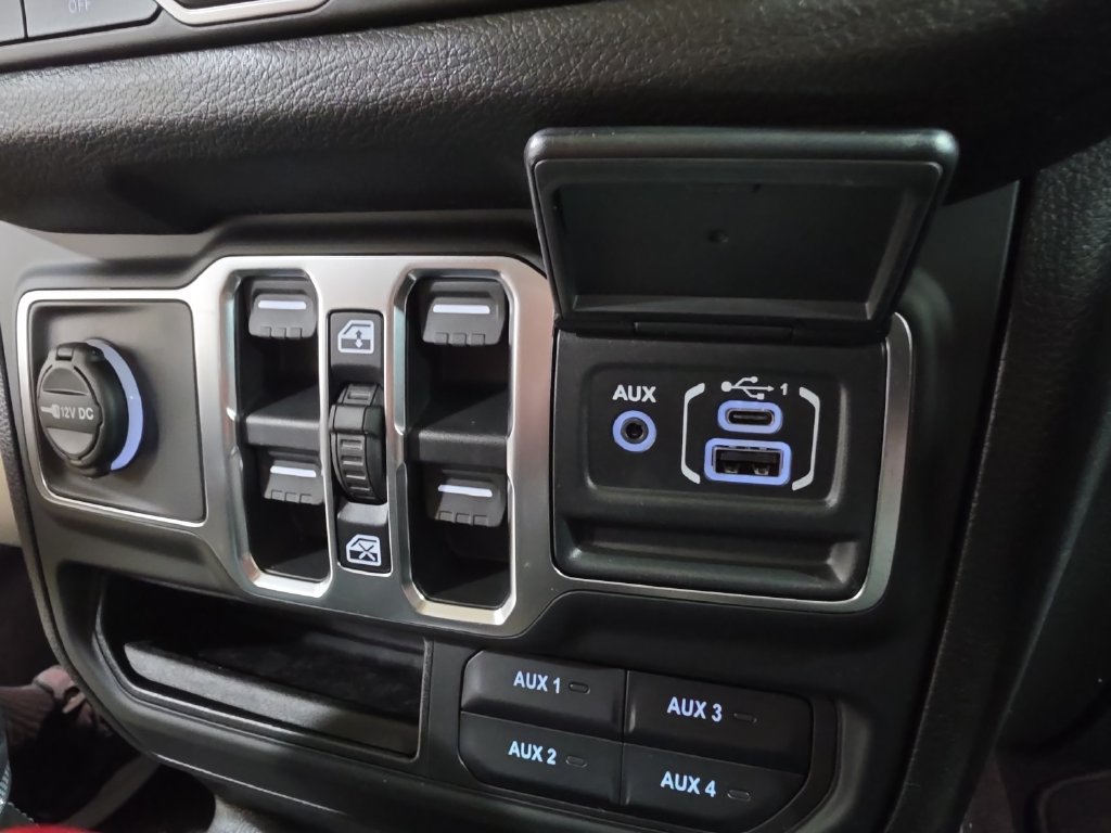 New 2026 Jeep Gladiator Sport AWD/4WD image 21