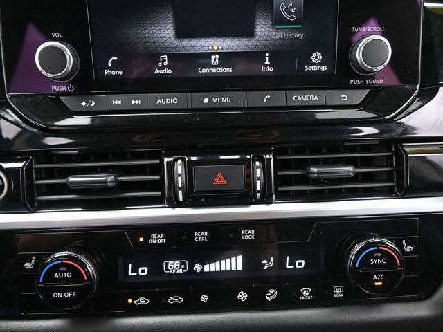 Used 2024 Nissan Pathfinder SV image 21