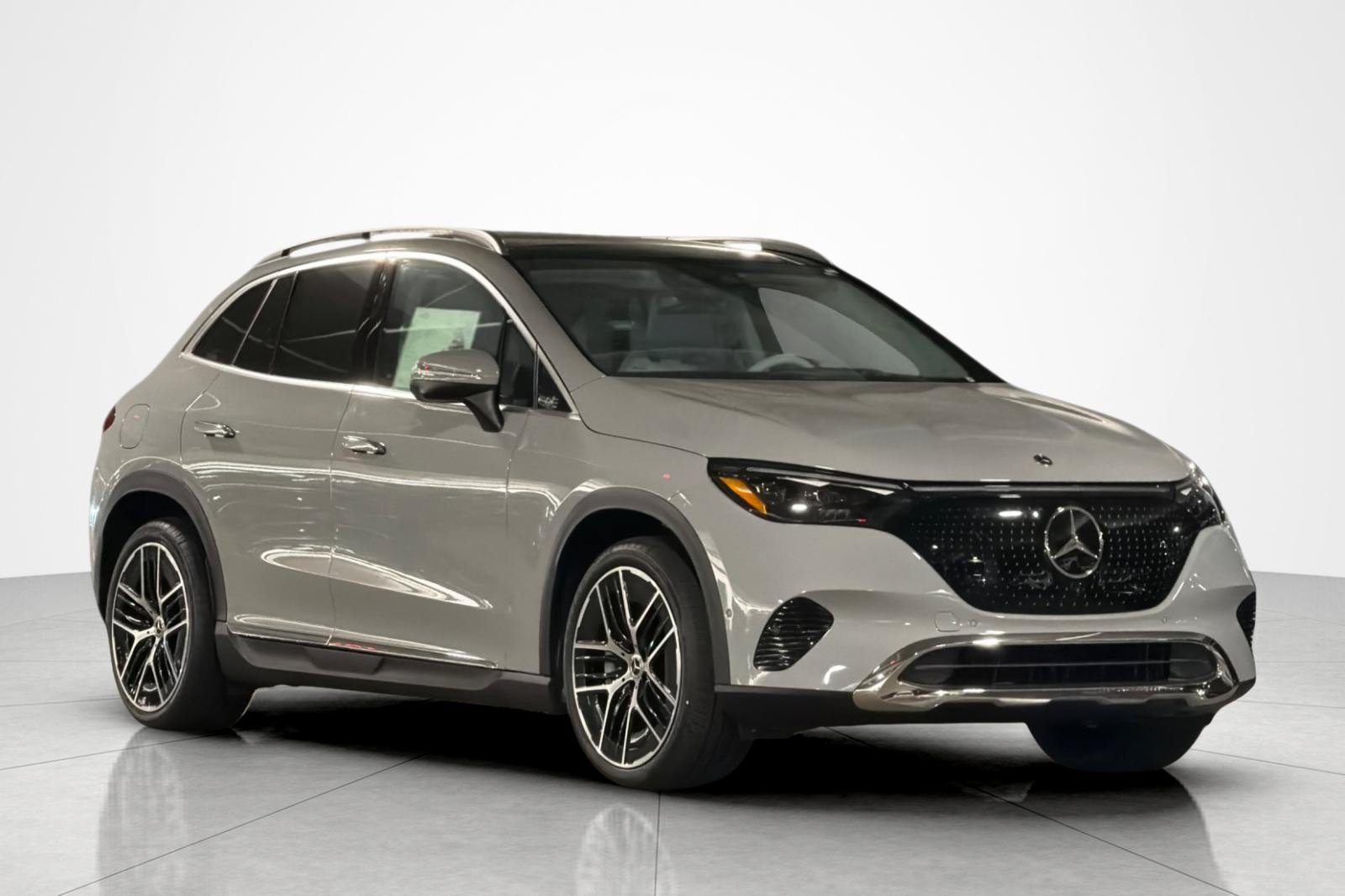 New 2026 Mercedes-Benz EQE 320 4MATIC SUV image 7