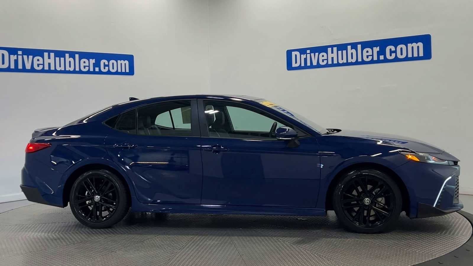 Used 2026 Toyota Camry SE w/ Multimedia Upgrade Package FWD image 9
