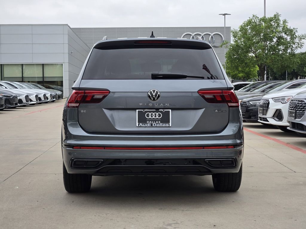 Used 2024 Volkswagen Tiguan SE R-Line AWD/4WD image 9