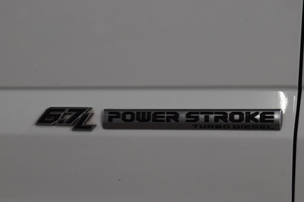 Used 2022 Ford F350 Lariat w/ Lariat Ultimate Package AWD/4WD image 15