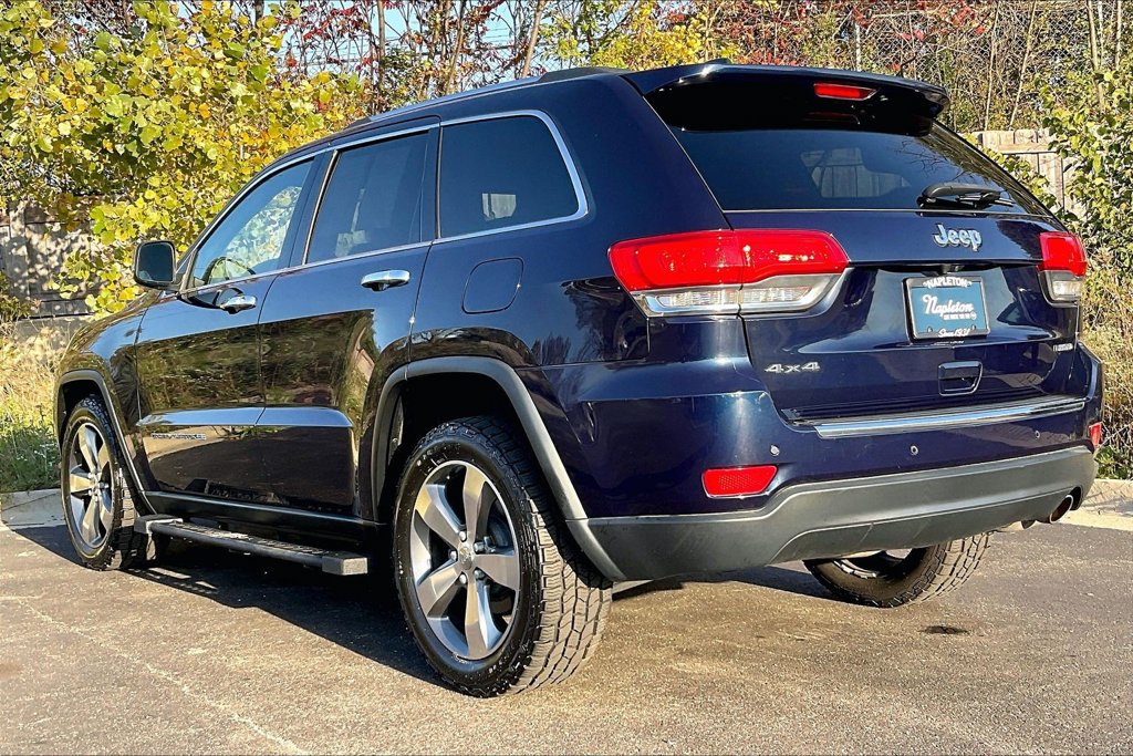 Used 2015 Jeep Grand Cherokee Limited w/ Luxury Group II AWD/4WD image 11