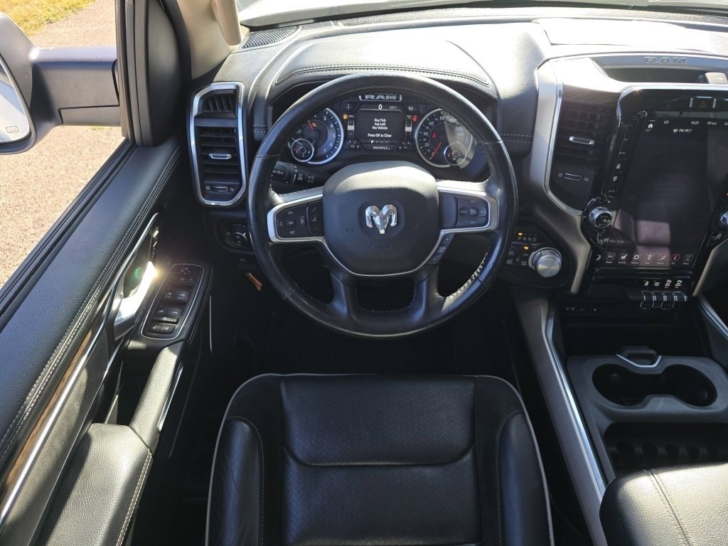 Used 2019 RAM 1500 Laramie image 31