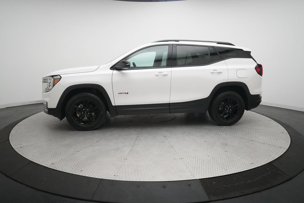 Used 2024 GMC Terrain AT4 AWD/4WD image 24