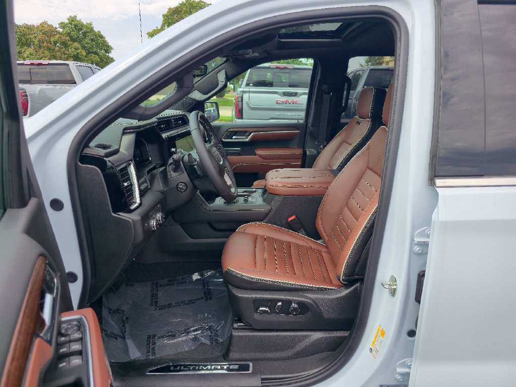 New 2026 GMC Sierra 1500 Denali Ultimate w/ LPO, Black Badging Package AWD/4WD image 22