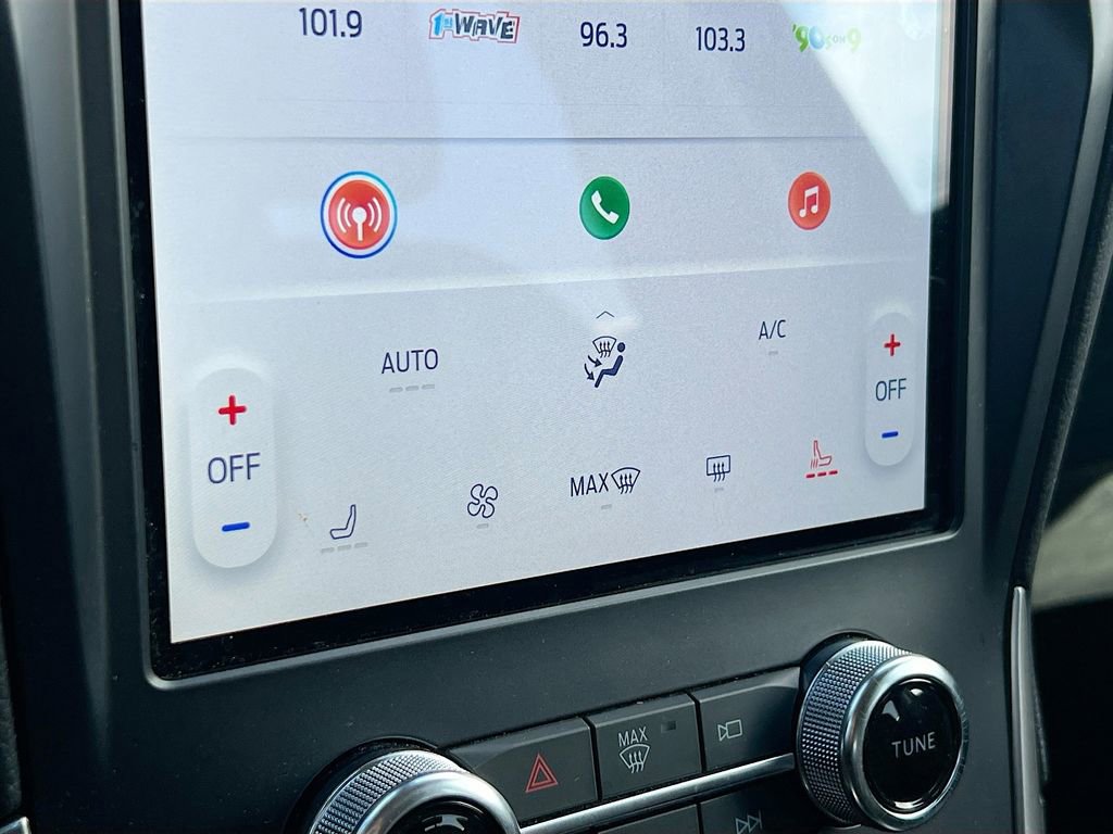 Used 2024 Ford Edge SEL image 15