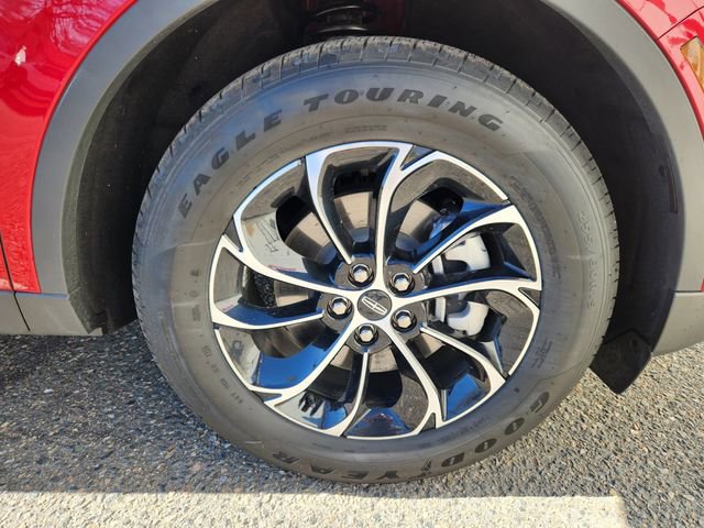 New 2025 Lincoln Nautilus Premier w/ Equipment Group 102A image 18