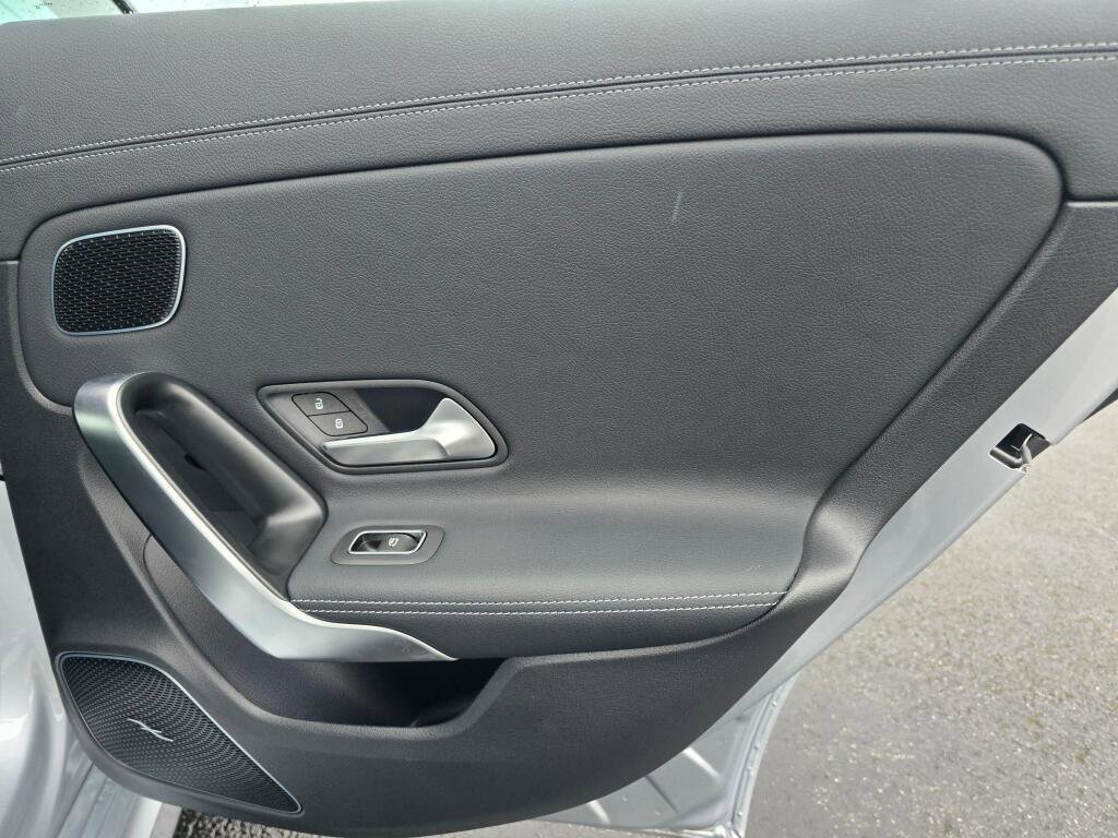 Certified 2025 Mercedes-Benz CLA 35 AMG 4MATIC image 24