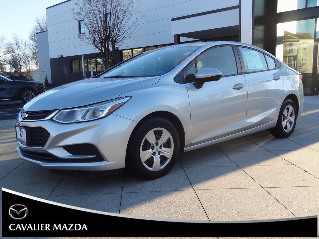 Used 2018 Chevrolet Cruze LS image 7
