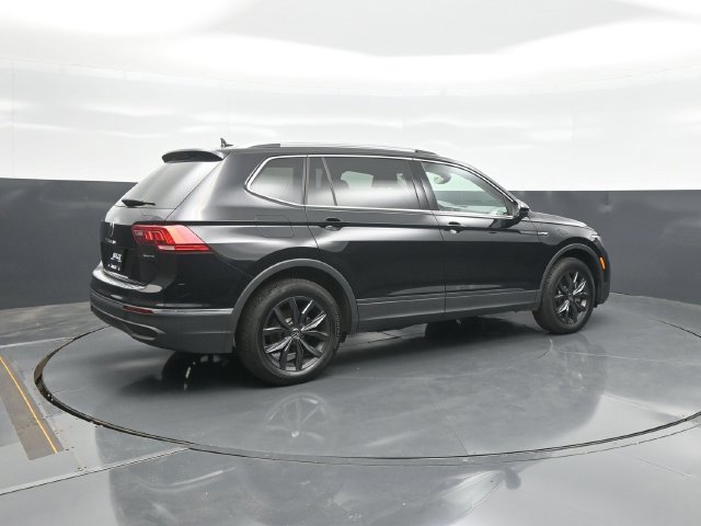 Used 2024 Volkswagen Tiguan SE AWD/4WD image 7