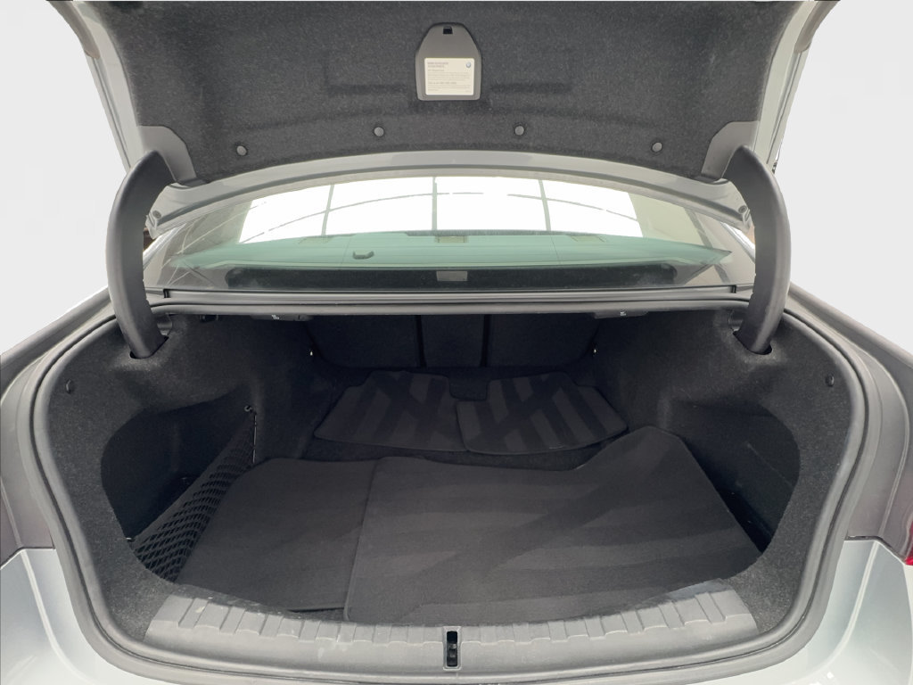 Used 2024 BMW 330i Sedan RWD image 19