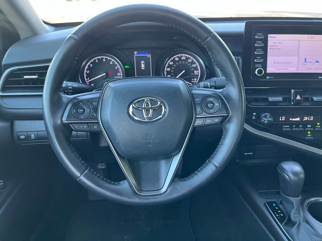 Used 2023 Toyota Camry SE image 28