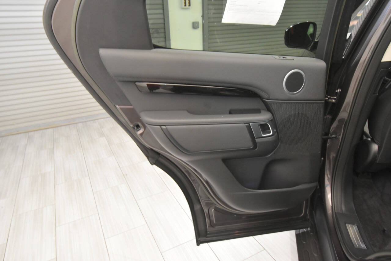 Used 2023 Land Rover Discovery S AWD/4WD image 16