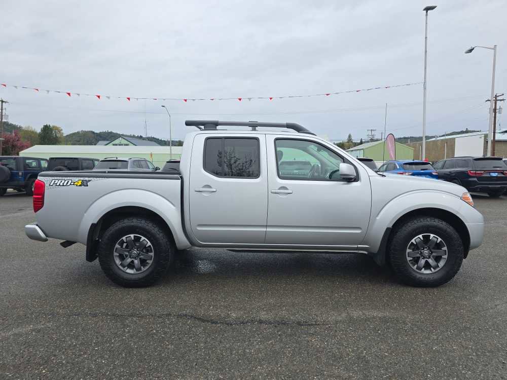 Used 2017 Nissan Frontier PRO-4X w/ Pro-4x Luxury Package AWD/4WD image 6