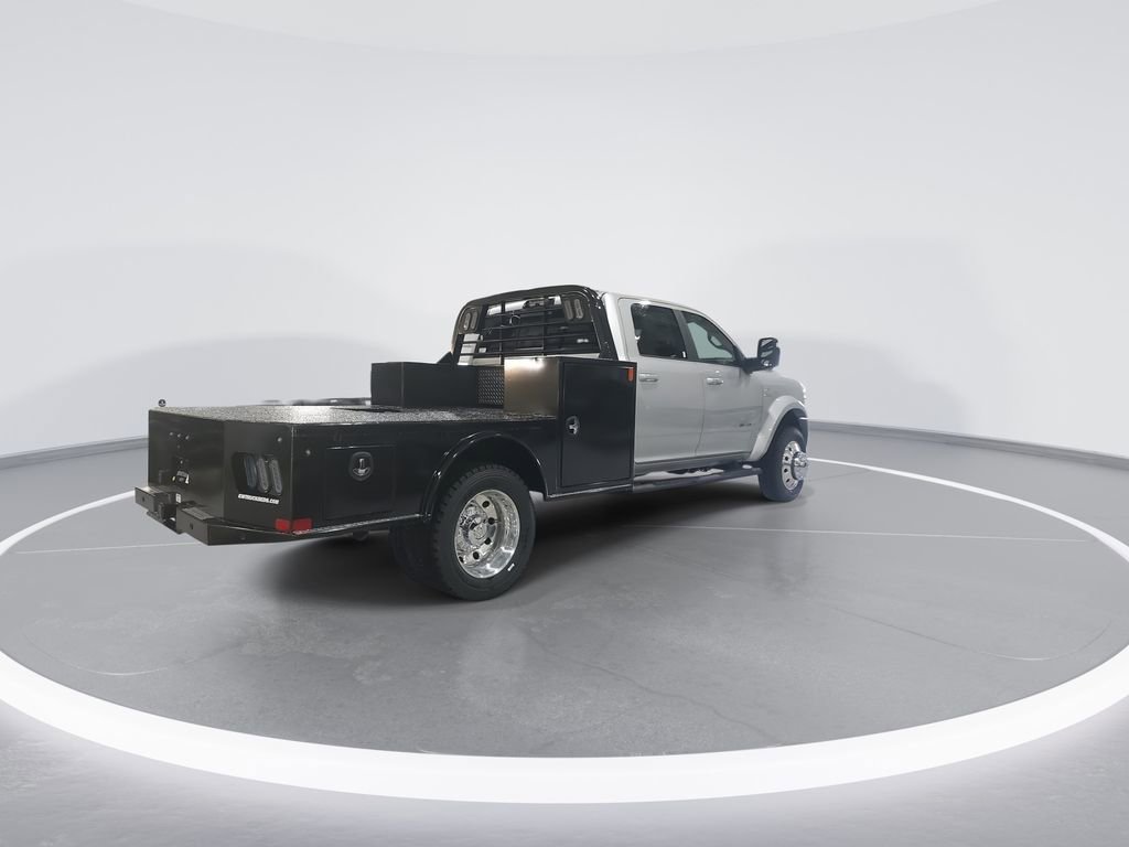New 2026 RAM 5500 Tradesman w/ Laramie Trim Package image 8