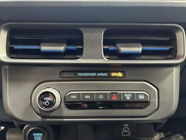 Used 2025 Ford Maverick XLT w/ Equipment Group 301A AWD/4WD image 12