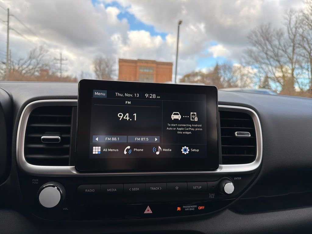 New 2026 Hyundai Venue SE image 18