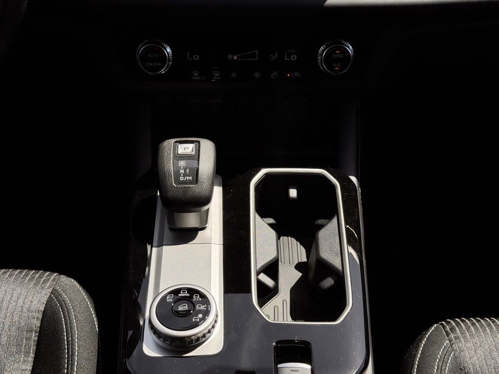 New 2026 Mitsubishi Outlander ES image 23