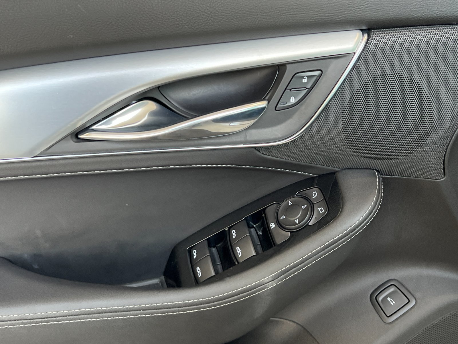 Certified 2022 Cadillac CT5 Luxury RWD image 11