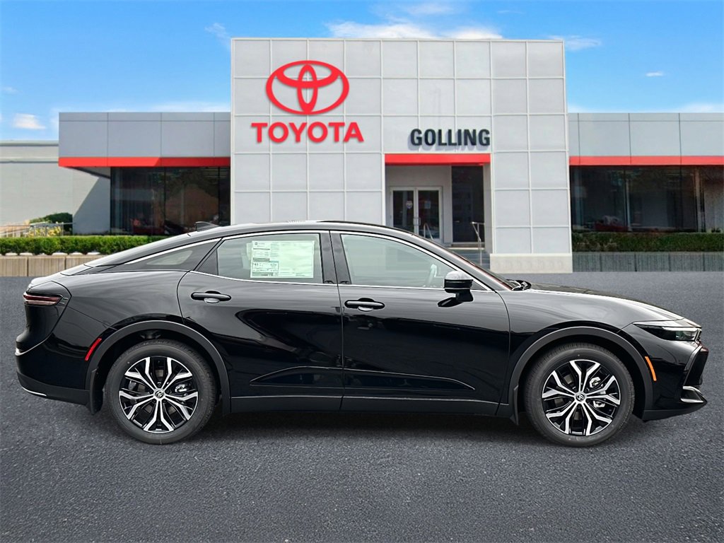 New 2026 Toyota Crown XLE image 2