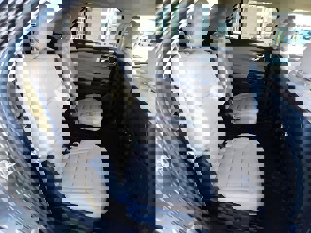 Used 2020 Ford Explorer XLT w/ Equipment Group 202A image 11