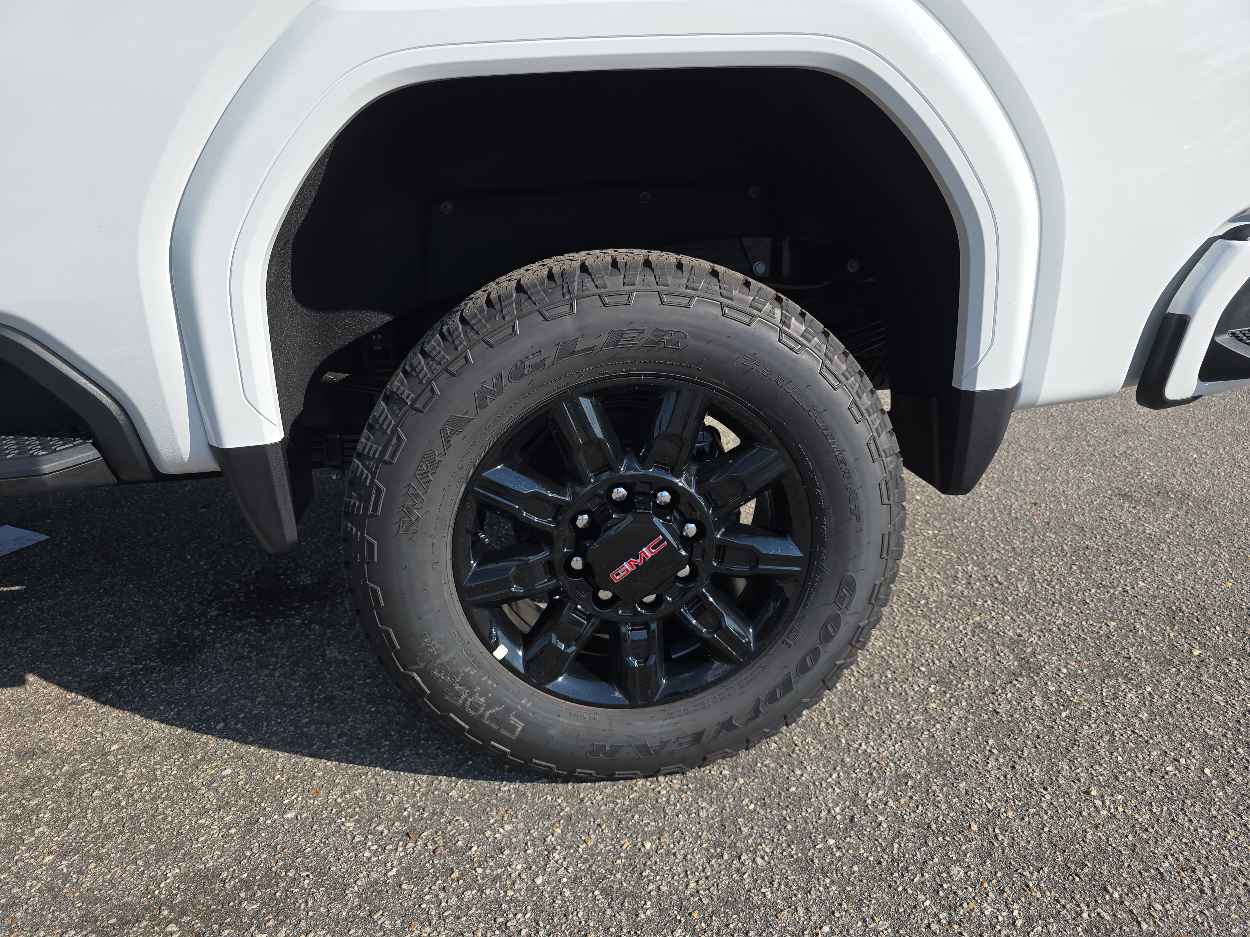 New 2026 GMC Sierra 2500 AT4 w/ AT4 Premium Plus Package image 36