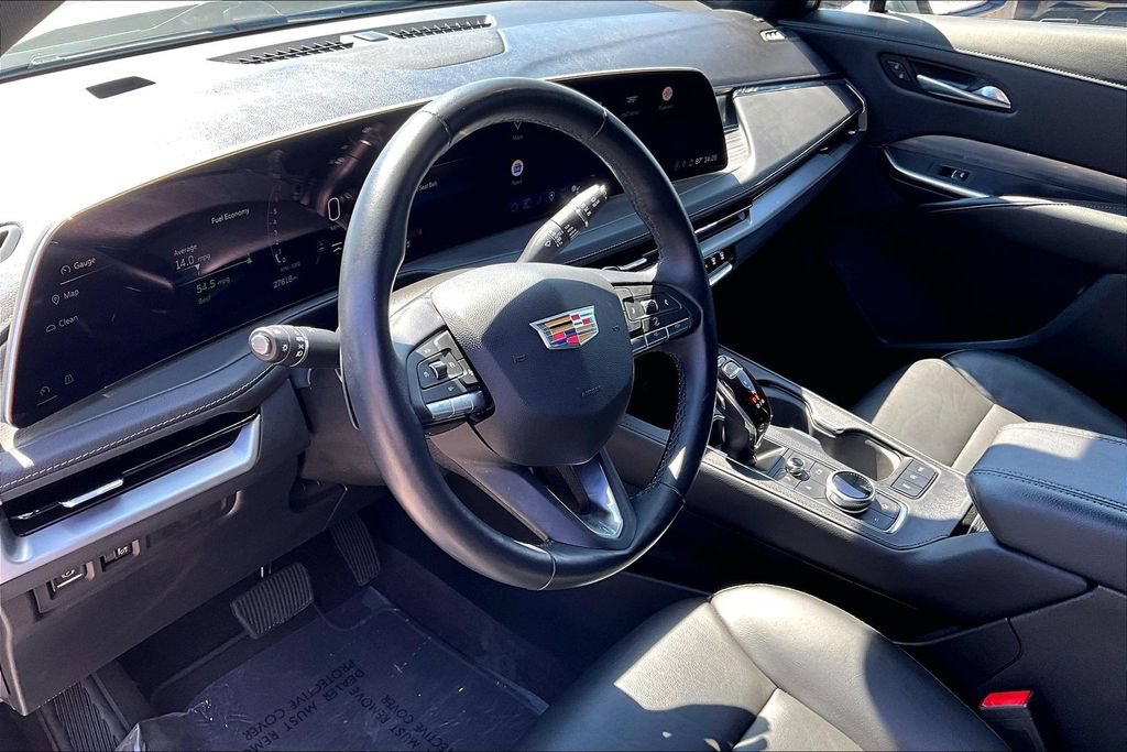 Used 2025 Cadillac XT4 Premium Luxury AWD/4WD image 15