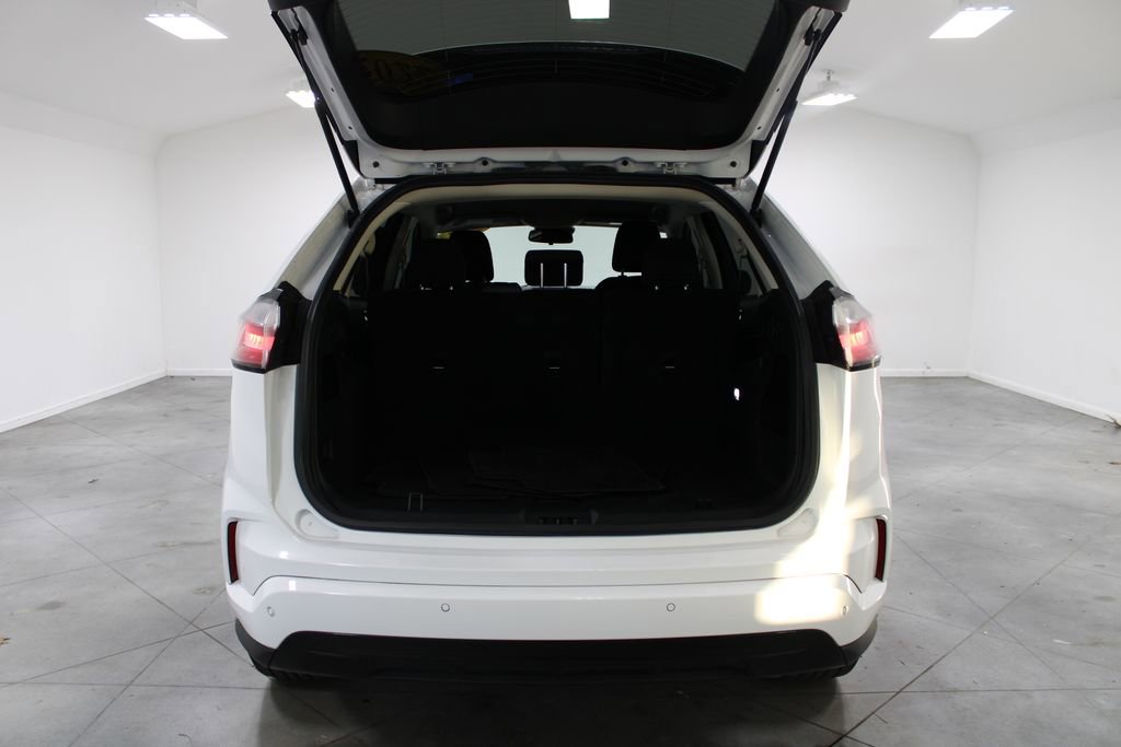 Used 2022 Ford Edge SE w/ Black Appearance Package image 14