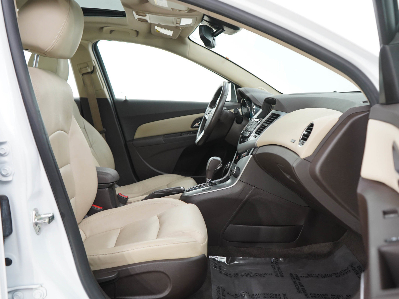 Used 2015 Chevrolet Cruze LTZ w/ Sun, Sound and Sport Package FWD image 11