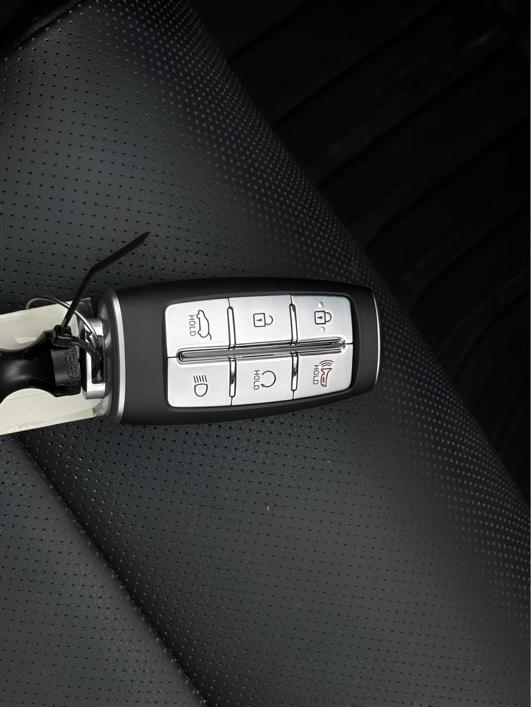Used 2024 Genesis GV70 2.5T AWD/4WD image 37