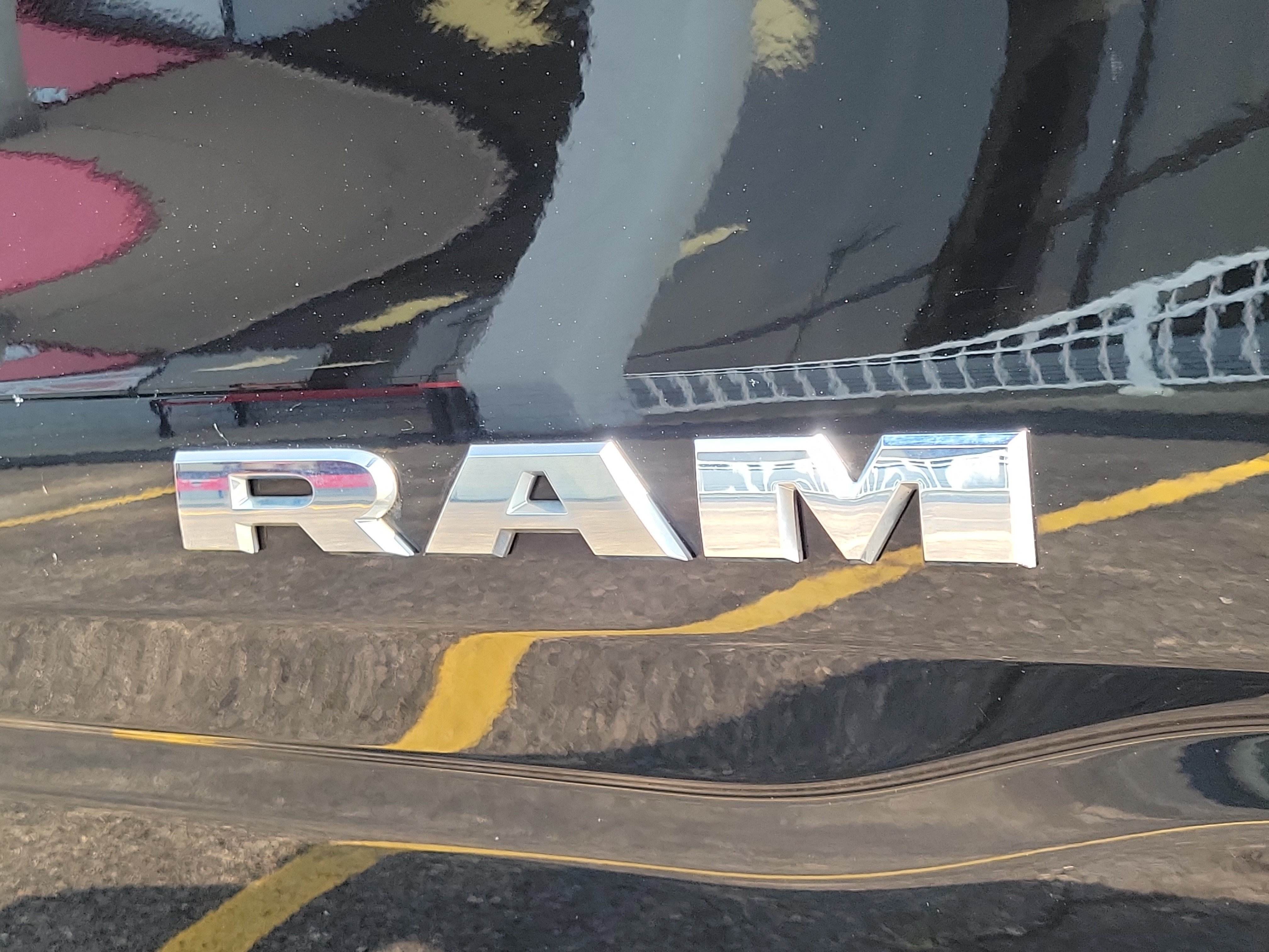 Used 2023 RAM 1500 Big Horn AWD/4WD image 7
