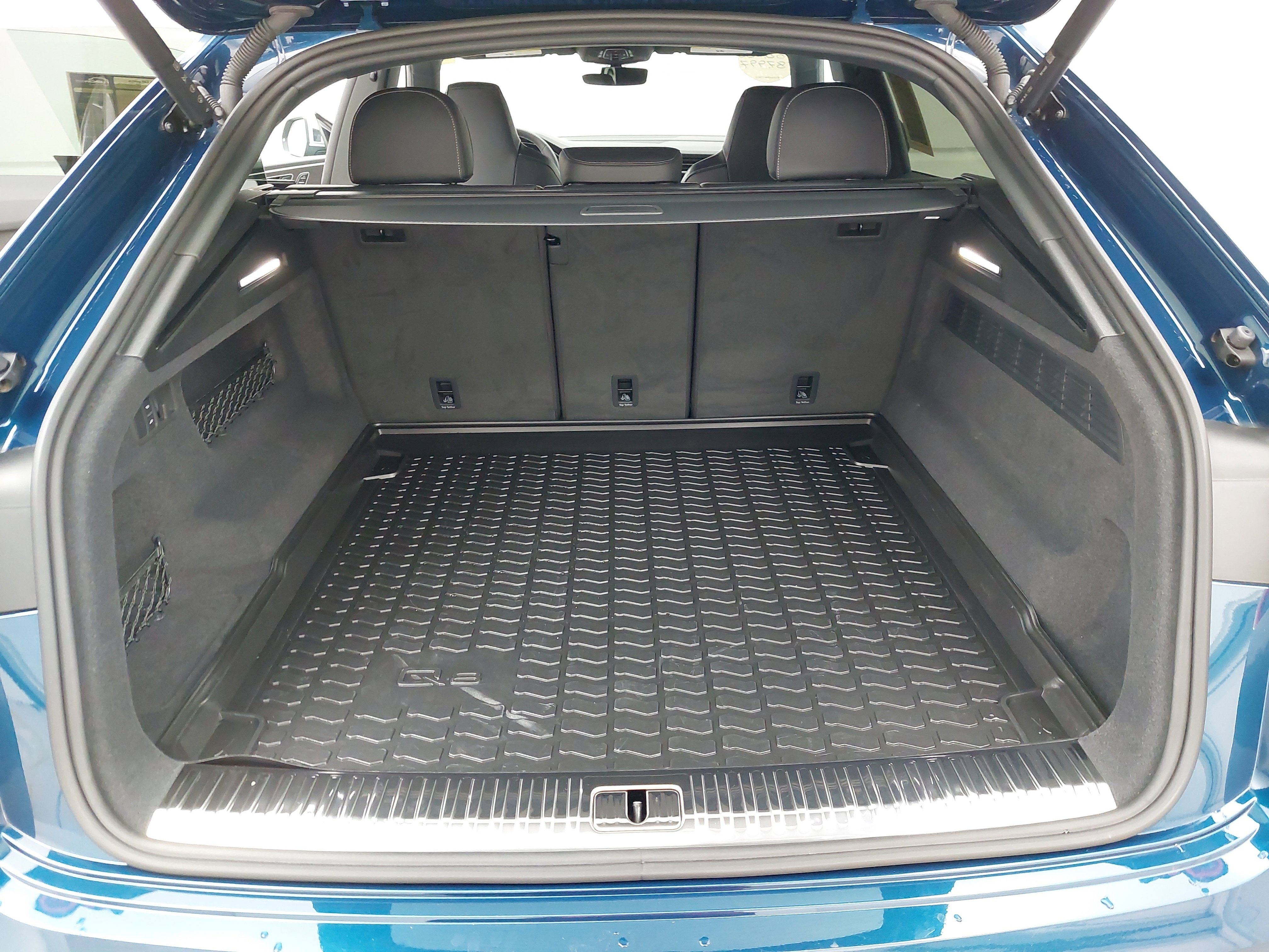 Used 2022 Audi RS Q8 4.0T image 14