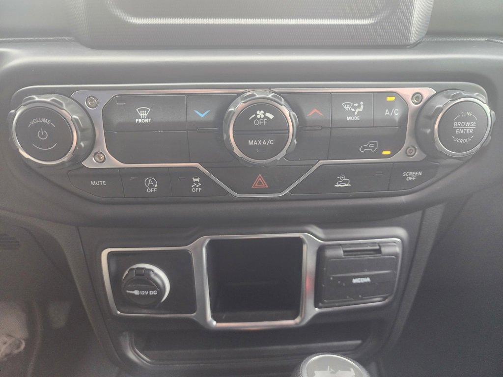 Used 2023 Jeep Wrangler Sport image 28