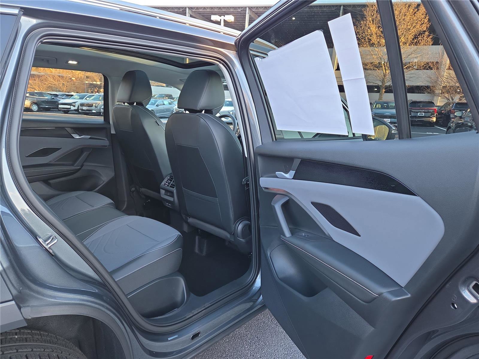 New 2026 Volkswagen Tiguan SE image 29