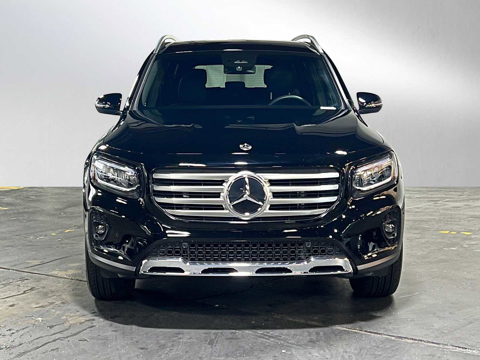 Certified 2025 Mercedes-Benz GLB 250 4MATIC image 8