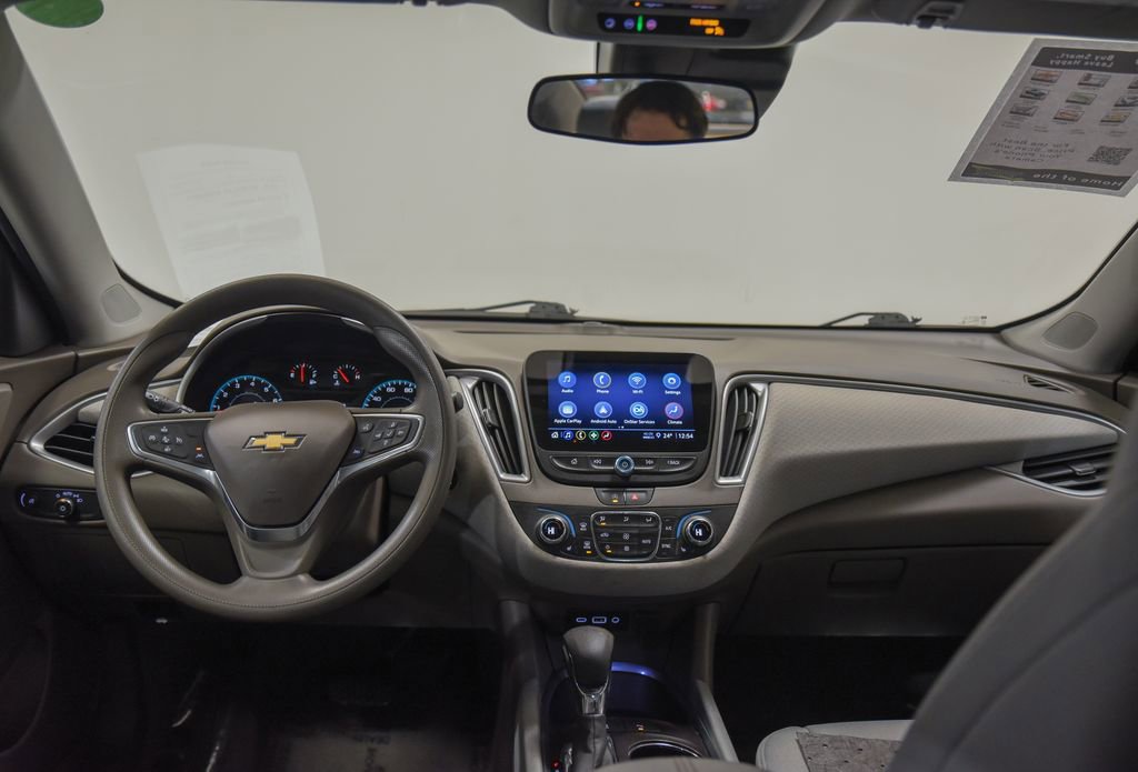 Used 2022 Chevrolet Malibu LT image 28