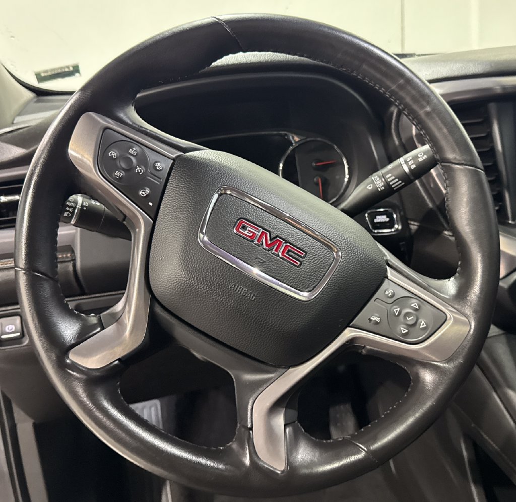 Used 2021 GMC Acadia AT4 w/ GMC Pro Grade Package AWD/4WD image 5