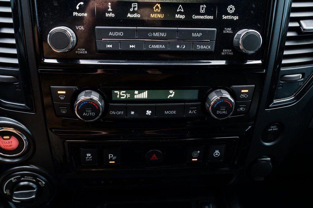 Used 2021 Nissan Titan PRO-4X w/ Pro-4x Convenience Package image 16