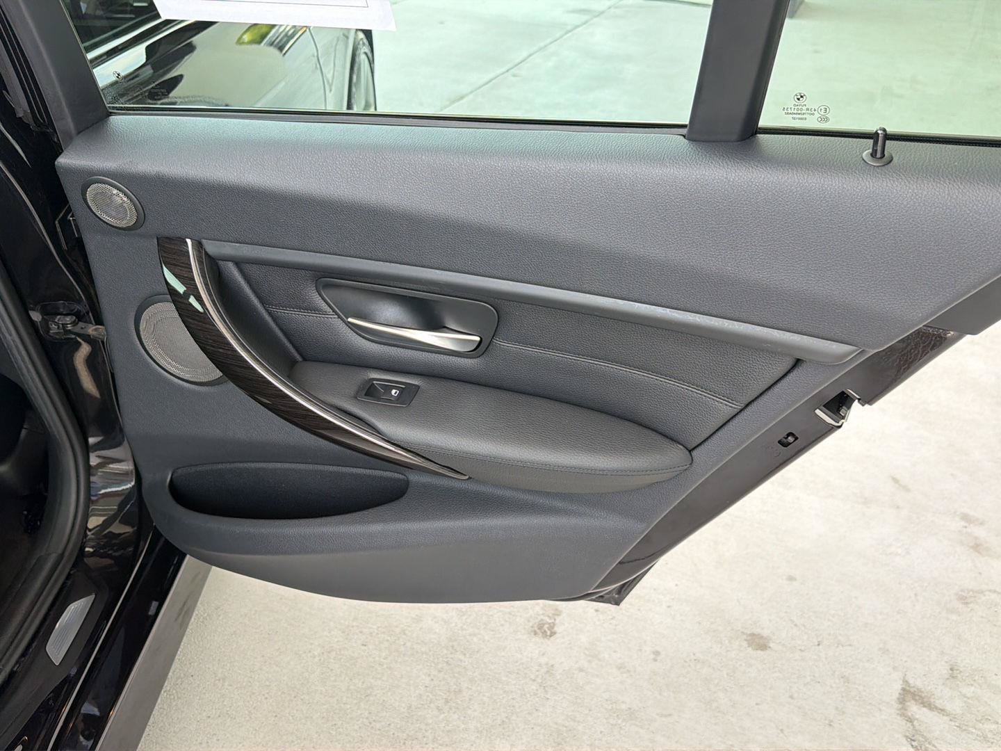 Used 2015 BMW 335i Sedan RWD image 15