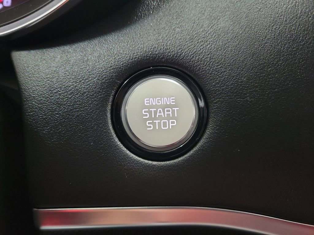 Used 2022 Kia Stinger GT2 image 32