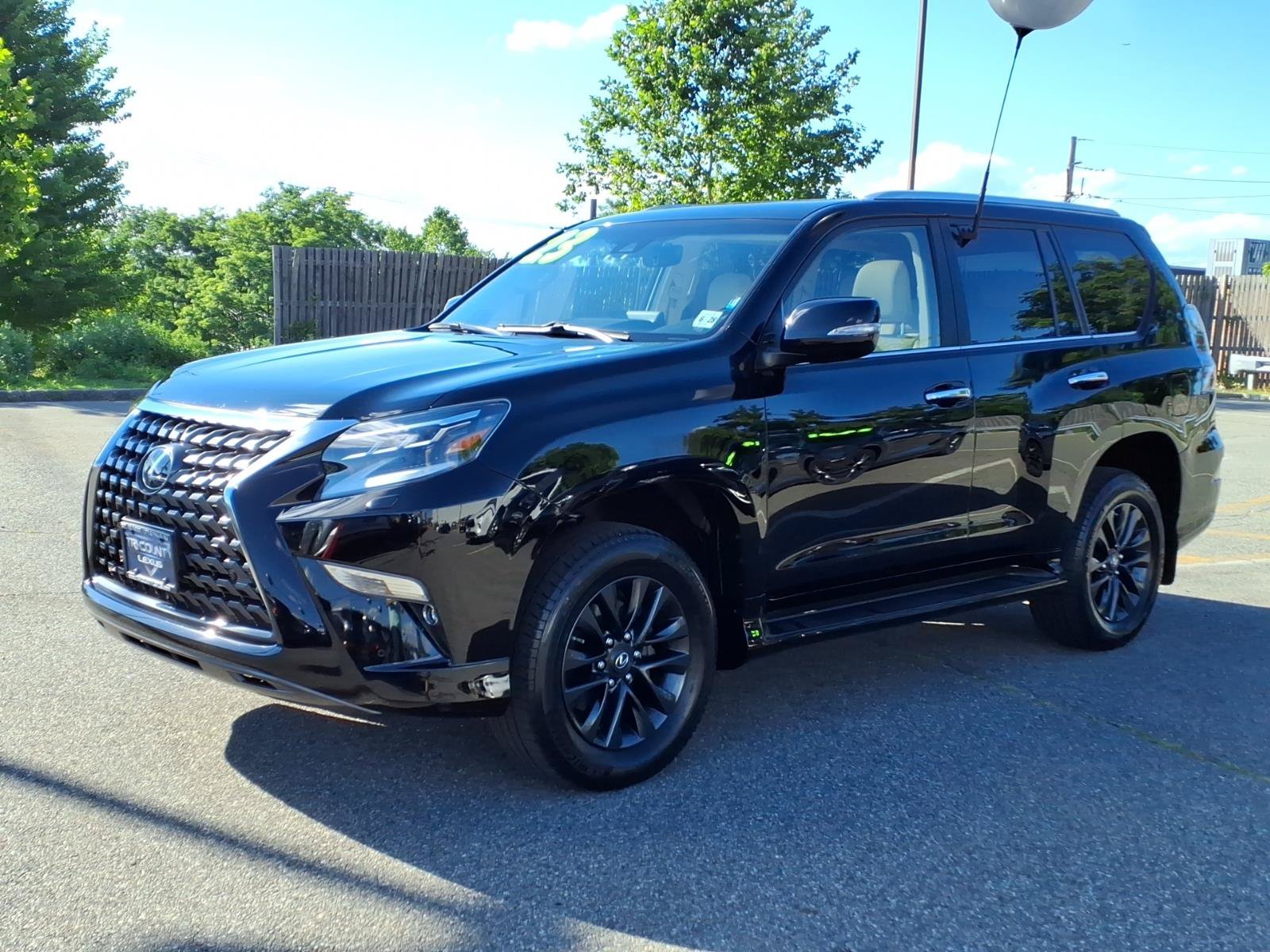 Certified 2023 Lexus GX 460 Premium w/ Premium Package AWD/4WD image 3