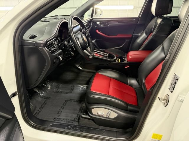 Used 2023 Porsche Macan AWD/4WD image 7