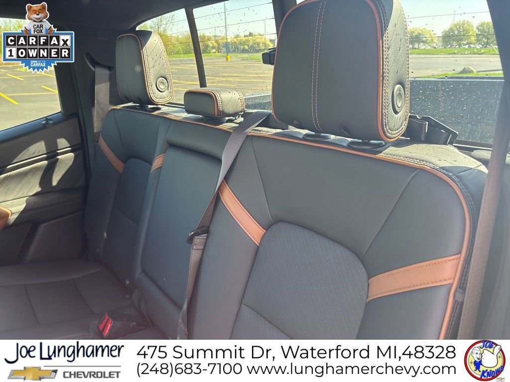Used 2023 GMC Canyon AT4 w/ AT4 Premium Package AWD/4WD image 13
